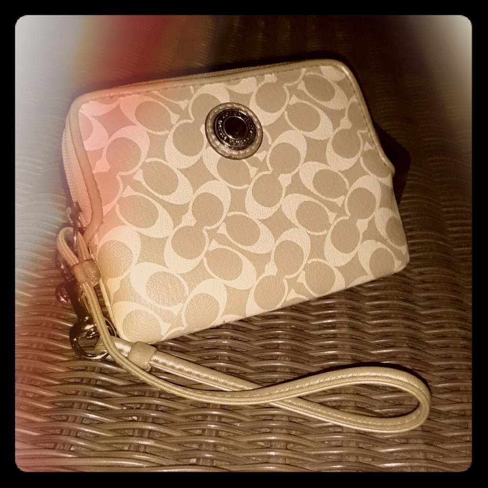 Coach wallet/wristlet